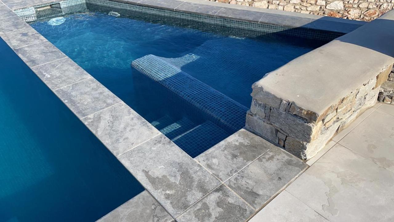 Paros-Memories-Neubau-Villen, Sportpool Aspro Chorio Εξωτερικό φωτογραφία