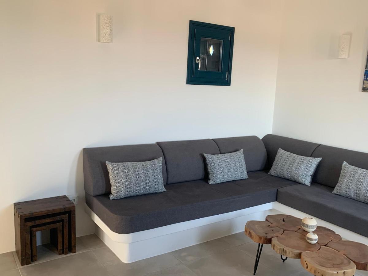 Paros-Memories-Neubau-Villen, Sportpool Aspro Chorio Εξωτερικό φωτογραφία